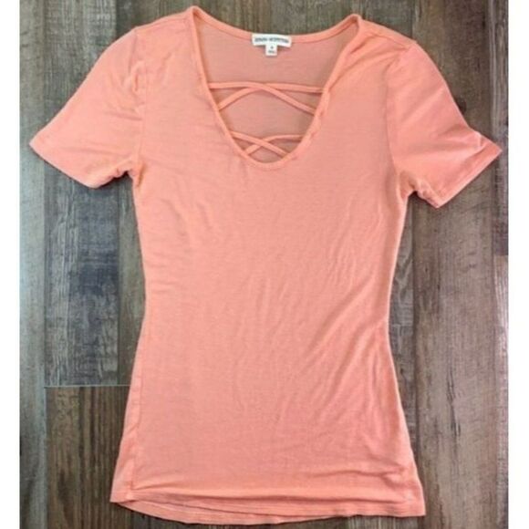Zenana Outfitters - Women's Criss Cross Tie Tee - Picture 1 of 4